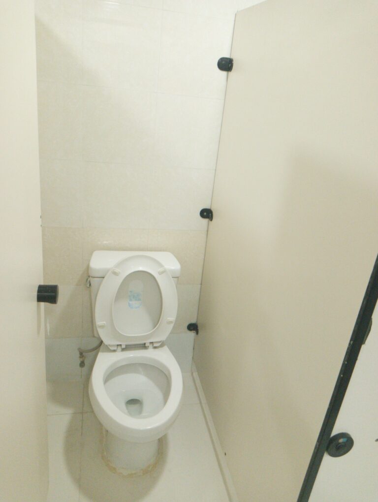 トイレ　Bathroom3